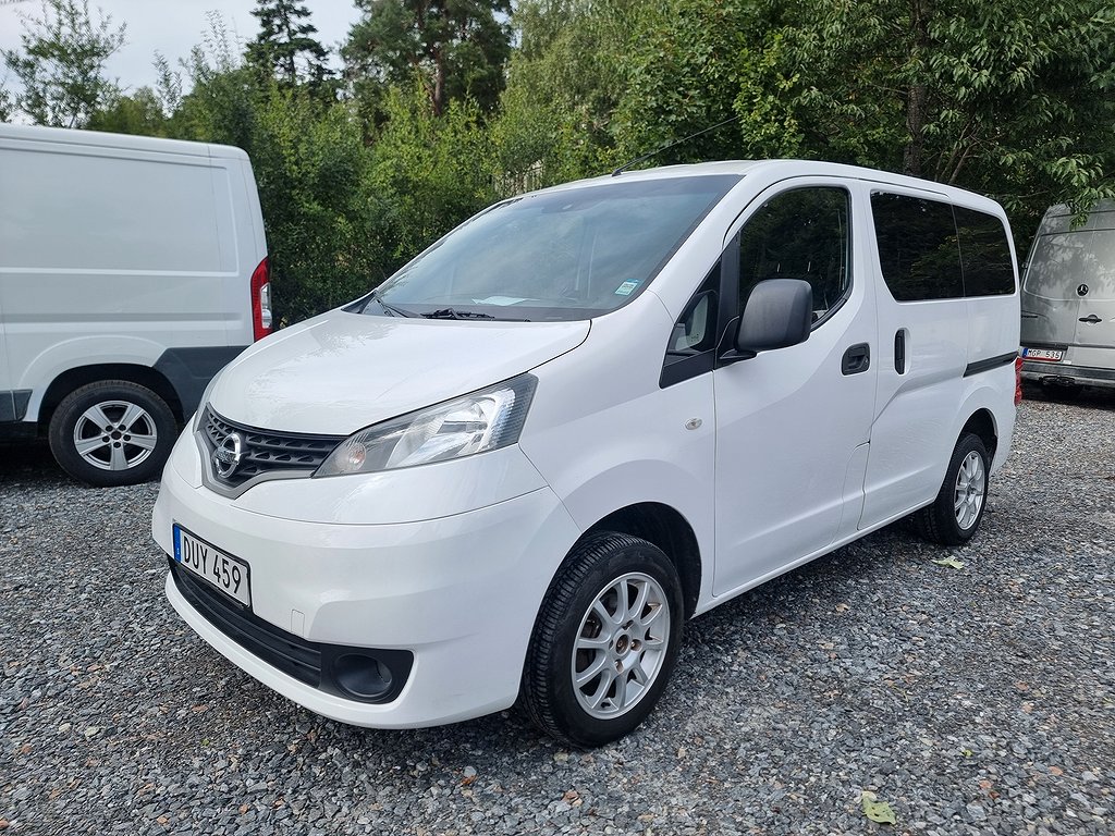 Nissan NV200 Combi 1.5 dCi / NY KAMREMSSATS + V / NY KOPPLINGSSATS