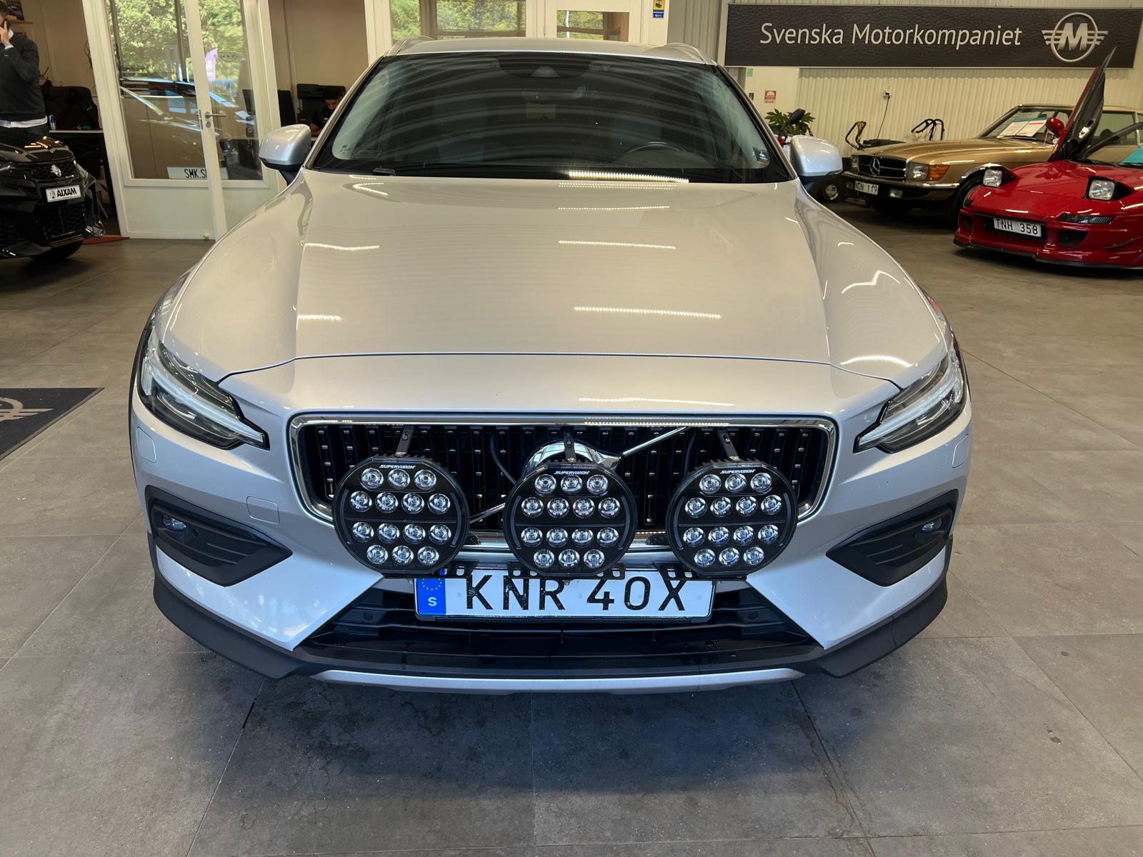 Volvo V60 Cross Country 2019, bild 2/57