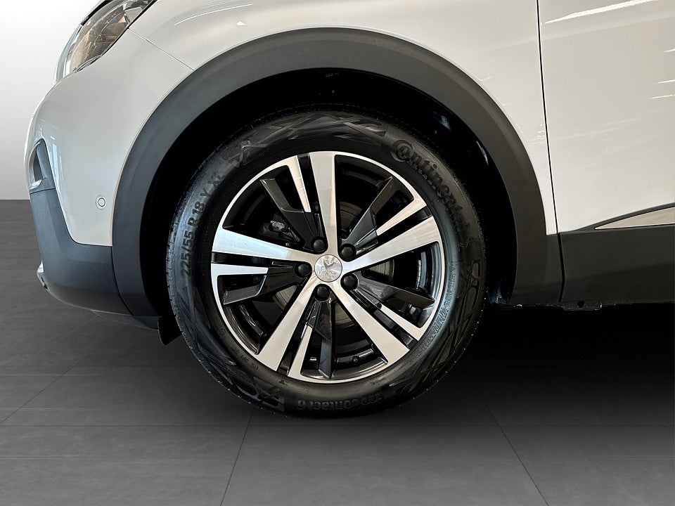 Bild på Peugeot 3008 Allure 1.2 PT 130hk Aut P-SENSORER