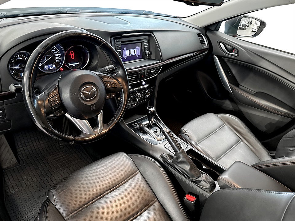Bild på Mazda 6 Wagon Optimum 2.2 SKYACTIV-D 175hk Aut B-KAMERA ELSTOL