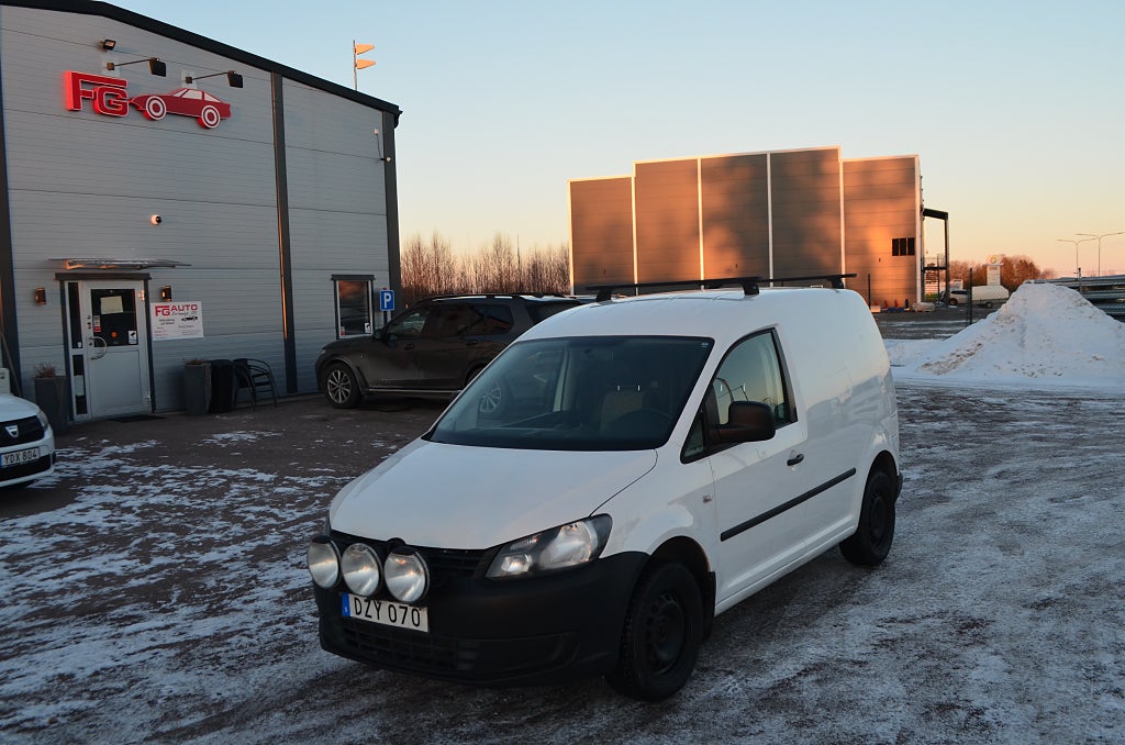 Volkswagen Caddy 1.6 TDI Drag Nybesiktigad Nybytt Kamrem *3.99%*