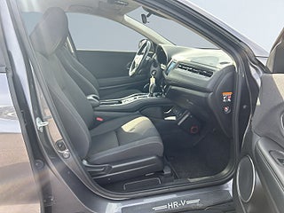 Honda HR-V 1.5 i-VTEC CVT Kamera/Motor-Värmare/Extraljus/S&V-Däck – bild 10