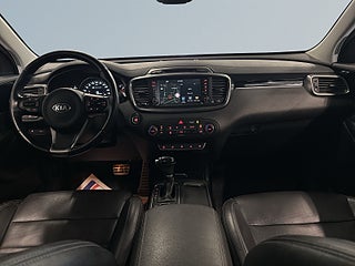 Kia Sorento 2.2 CRDi AWD 7-sits S&Vhjul/Drag/360/Carplay/Skinn/Pano – bild 8