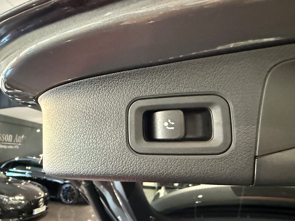 Mercedes-Benz GLA 200 AMG Drag Premium Burmester - bild 26