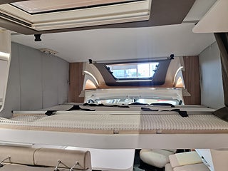 Husbil-halvintegrerad Adria MATRIX PLUS 670 SLT 26 av 27