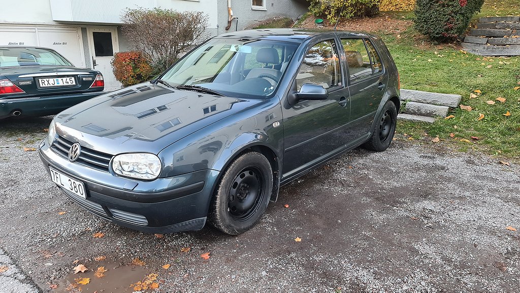 Volkswagen Golf 1.6 Fyra brukare Nybesiktad 