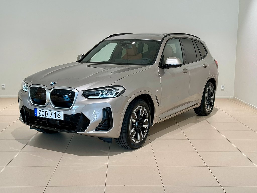 BMW iX3 Panorama, Drag, Adpt farthållare,Räntekampanj 4,95%*