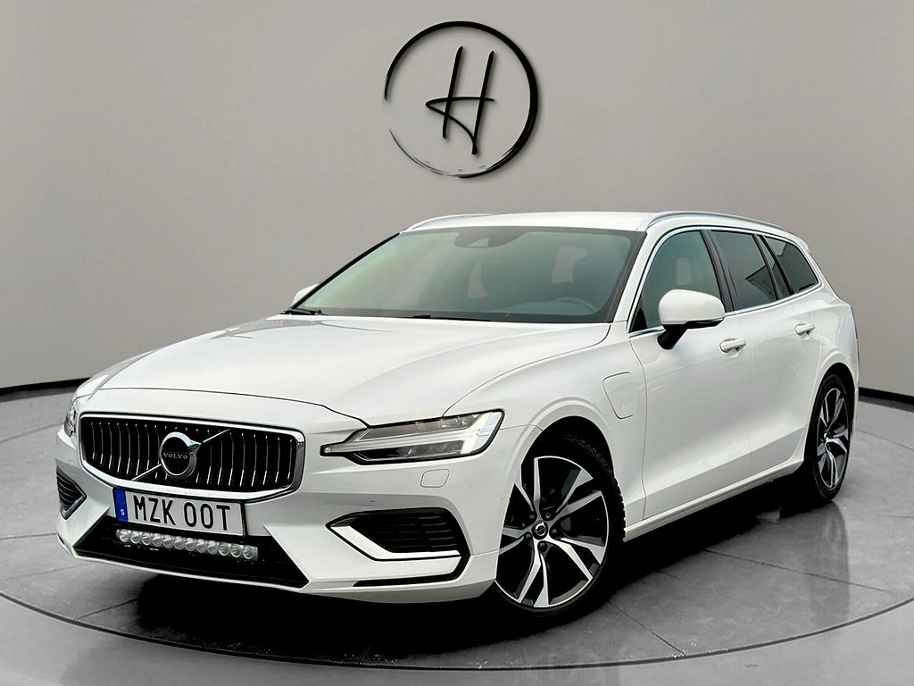 Volvo V60 T6 340hk AWD Recharge Plug-IN hybrid GPS * SE-UTR 