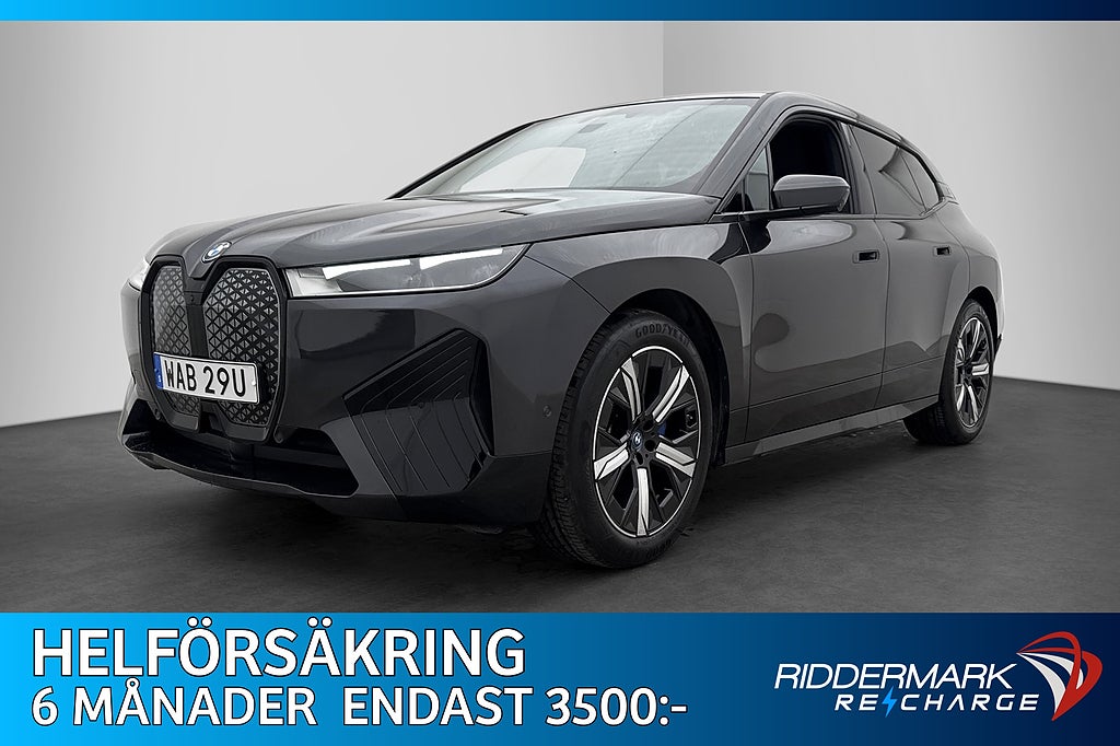 BMW iX xDrive40 326hk Sport Sky H/K Head Up Drag 360° MOMS