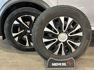 Peugeot 2008 1.2 PureTech 130 Kamera Ad. Farthållare Psens S&V-hjul – bild 17