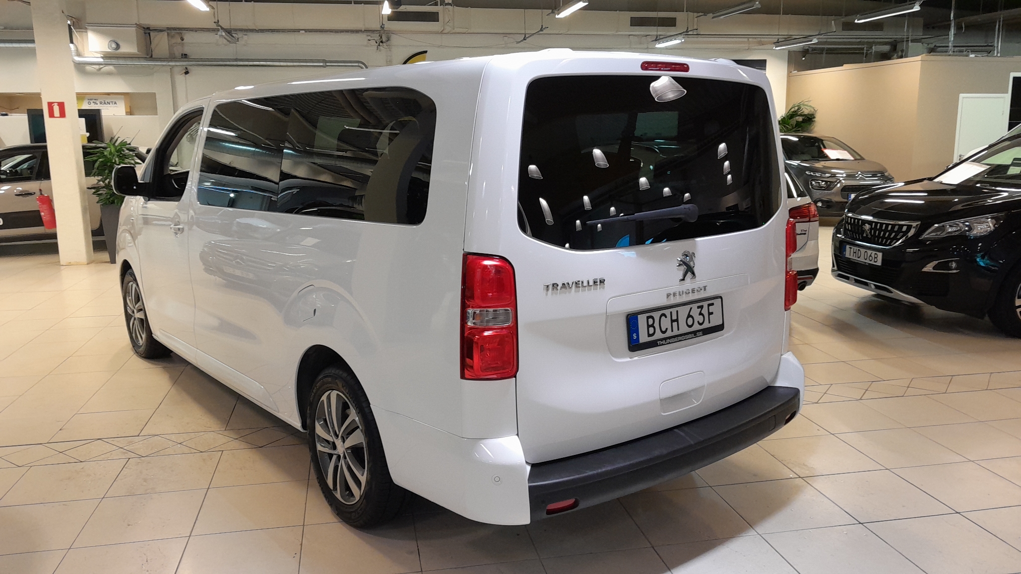 Peugeot Traveller 2020, bild 3/41
