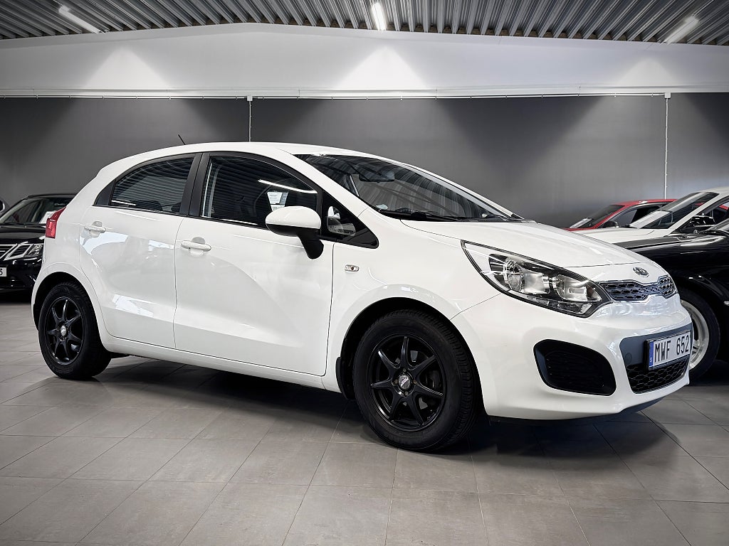 Kia Rio 5-dörrar 1.2 CVVT GLS besiktigad Servad Välskött 