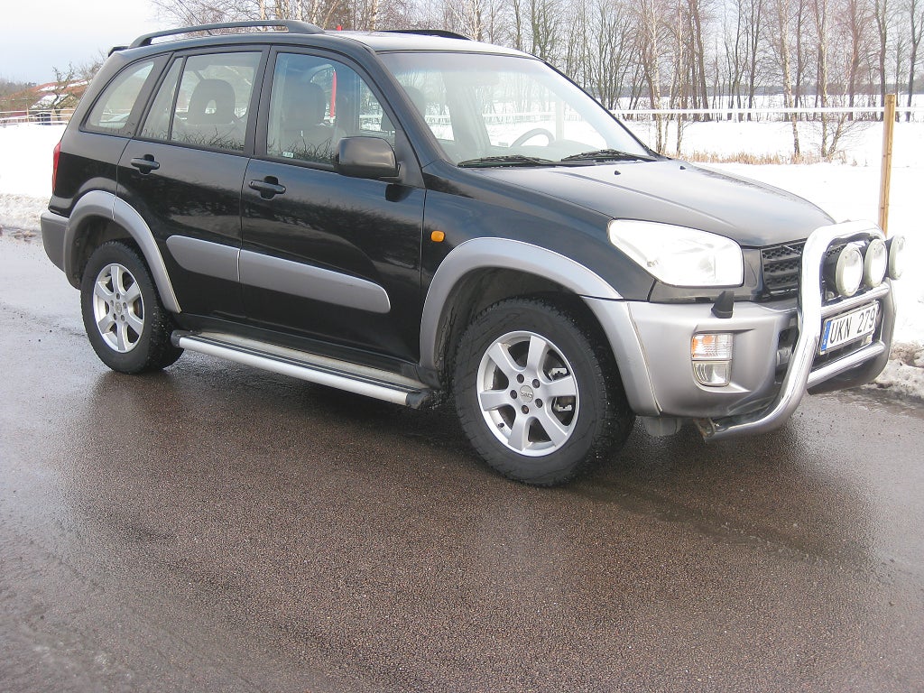 Toyota RAV4 5-dörrar 2.0 VVT-i 4x4 Drag, Nyserv, Nybes