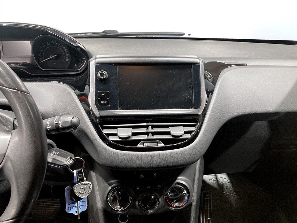 Bild på Peugeot 208 Active 1.2 PT 82hk Aut - DRAG, M-VÄRME MED KUPEUTTAG