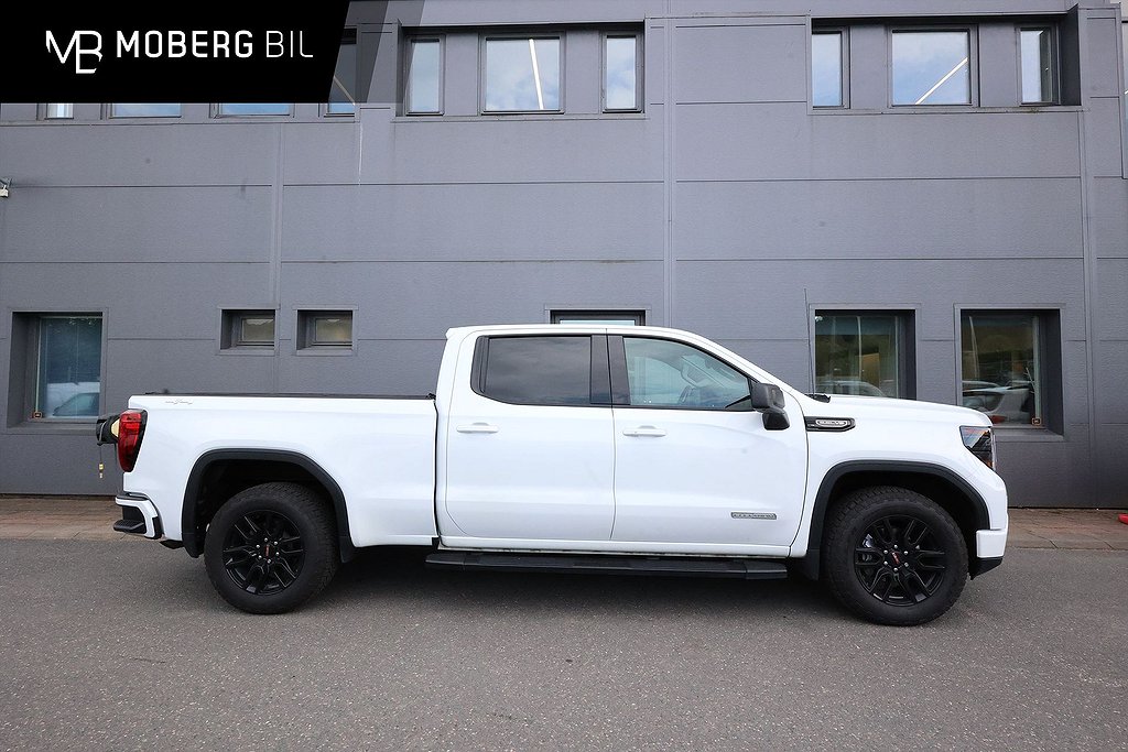 GMC Sierra 1500 Elevation V8 Cockpit Bakflip 1878kr Årsskatt Drag