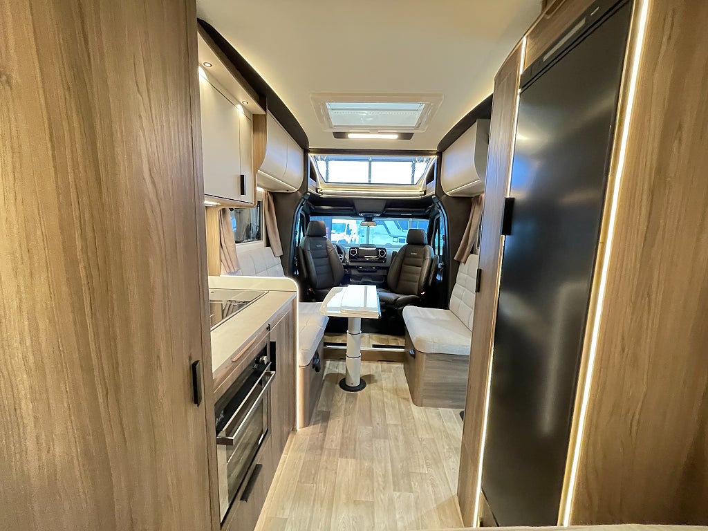 Kabe  Novum Compact 720 LXL / ALDE / Ugn / B-kort / Litium /   - Kabe