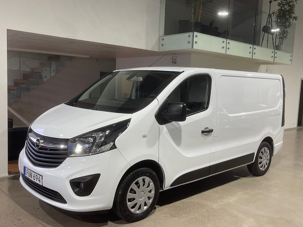 Opel Vivaro 2.9t 1.6 CDTI Biturbo Eu6 (Drag, P-värm, 3-sits)