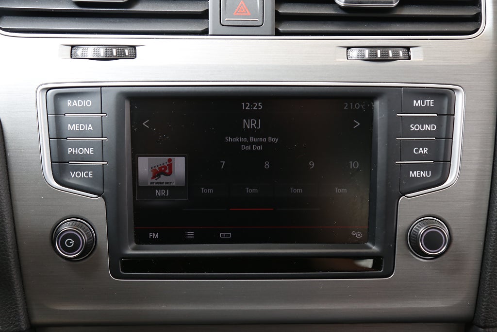 Volkswagen Golf 1,2 TSI 110hk 5-dörrar CarPlay P-sensor 2016