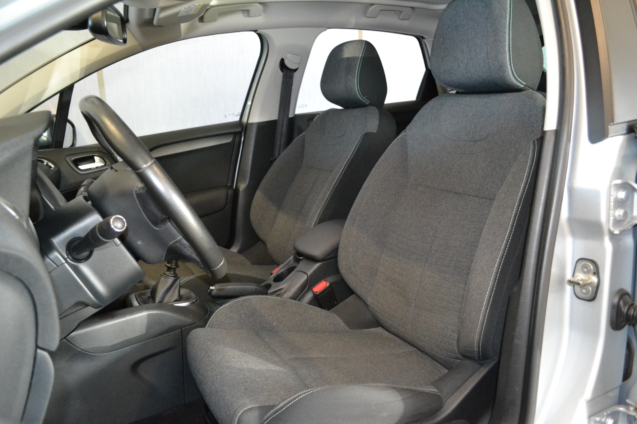 Citroen C4 2015, bild 5/44