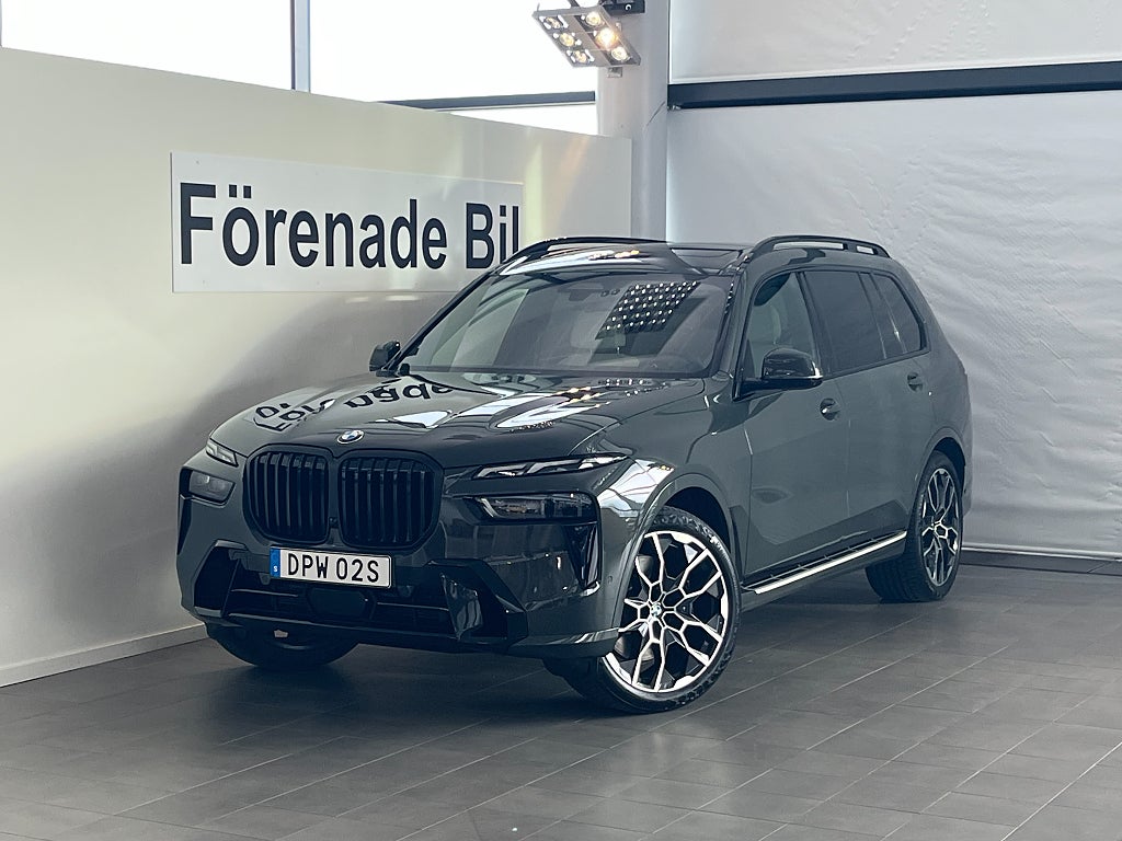 BMW X7 xDrive40i M Sport Panorama Drag H/K Värmare 