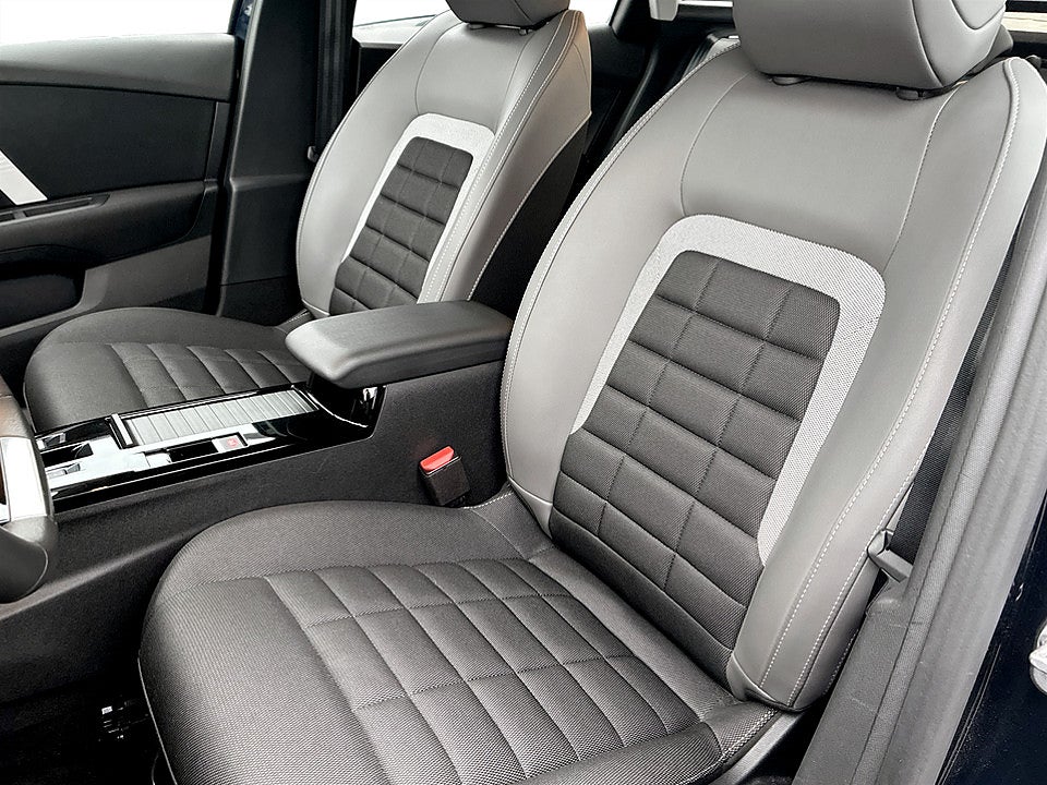 Bild på Citroen C4 Plus 1.2 PT 130hk Aut B-KAMERA CARPLAY