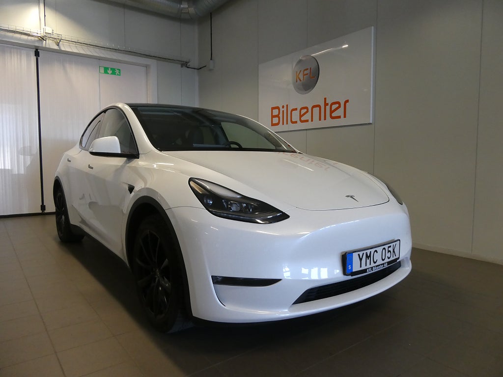 Tesla Model Y Long Range AWD Drag-Skinn-Panorama-Navi-Rattvärme-SoV