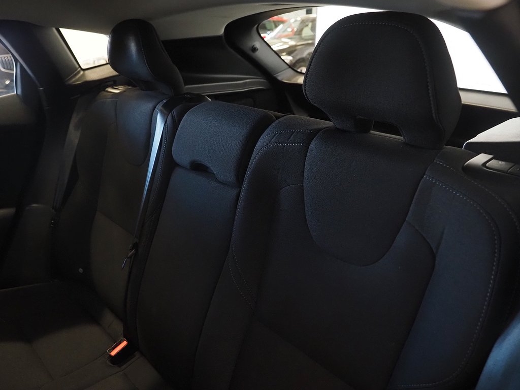 Volvo V40 T2 122hk Kinetic Business Klimatpkt B-Värm Farthål 2017