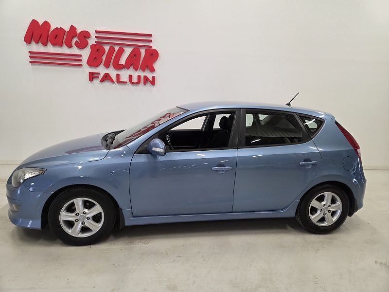 Hyundai i30 1,6 Manuell 5d Buisness 126 Hk