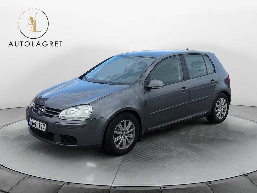 Volkswagen Golf 5-dörrar 1.6 Trendline Kamrem bytt 102hk Nybes