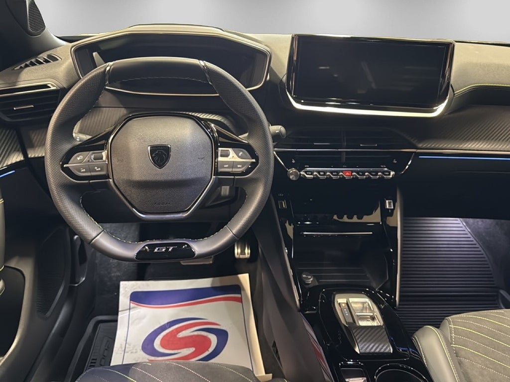 Peugeot 2008 GT Hybrid 145hk Automat – bild 7
