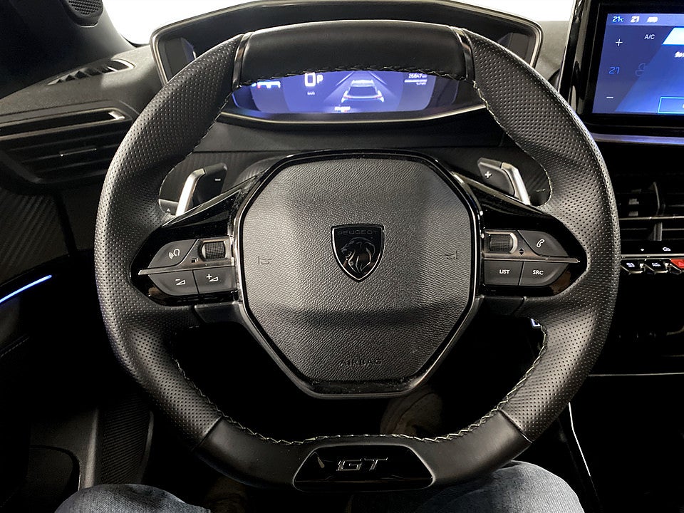 Bild på Peugeot 2008 GT Hybrid 145hk Aut B-KAMERA CARPLAY