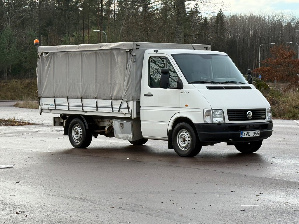 Volkswagen LT 35  2,5TDI flak kapell/9100 mil/enbrukare/drag/moms