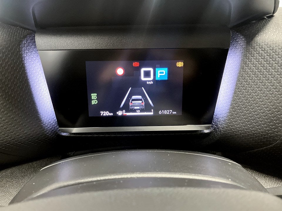 Bild på Citroën C4 X Shine 1.2 PT 130hk Aut - 360-KAMERA, RATTVÄRME