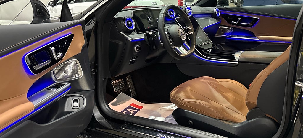 Mercedes-Benz CLE 300 4MATIC Coupé AMG Värmare Drag Glastak - bild 4