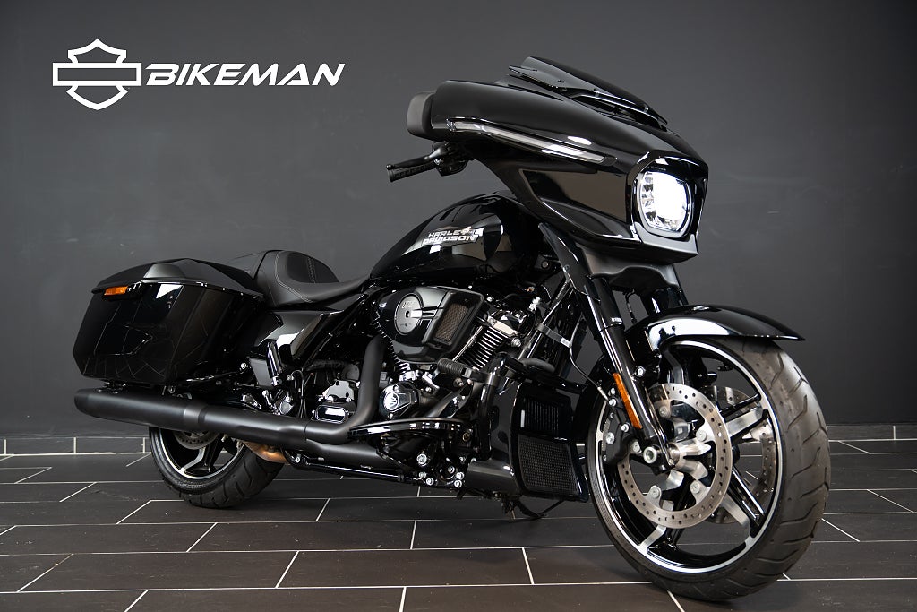 Harley-Davidson FLHX Street Glide 117" 