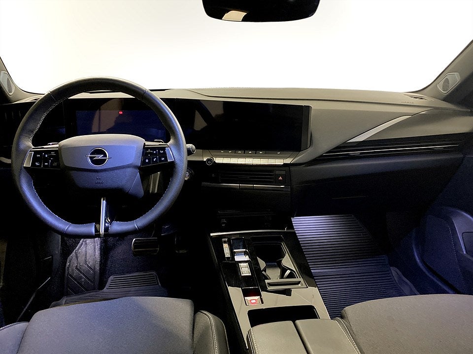 Bild på Opel Astra ST GS 1.2 PT 130hk Aut - B-KAMERA, EN ÄGARE