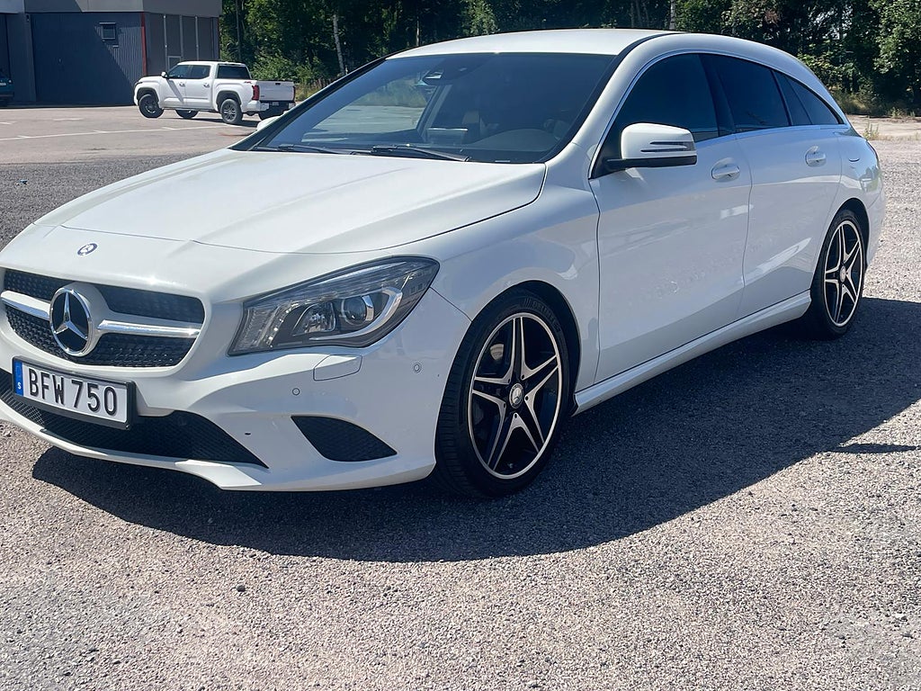 Mercedes-Benz CLA 220 CDI Shooting Brake 7G-DCT Urban Line Euro 6