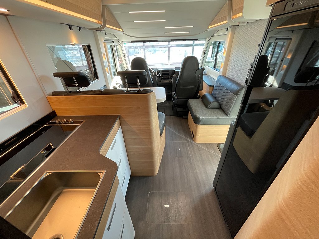 Adria Sonic 700 SL / Automat 180hk / ALDE / Taksäng - Adria