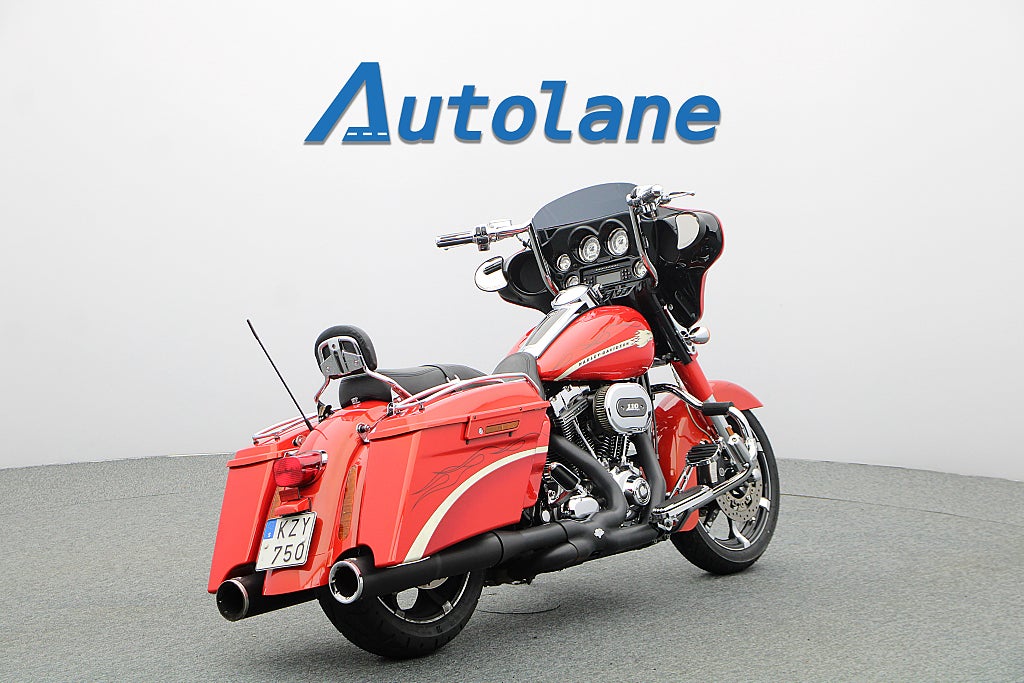 Harley-Davidson CVO Street Glide V&H*