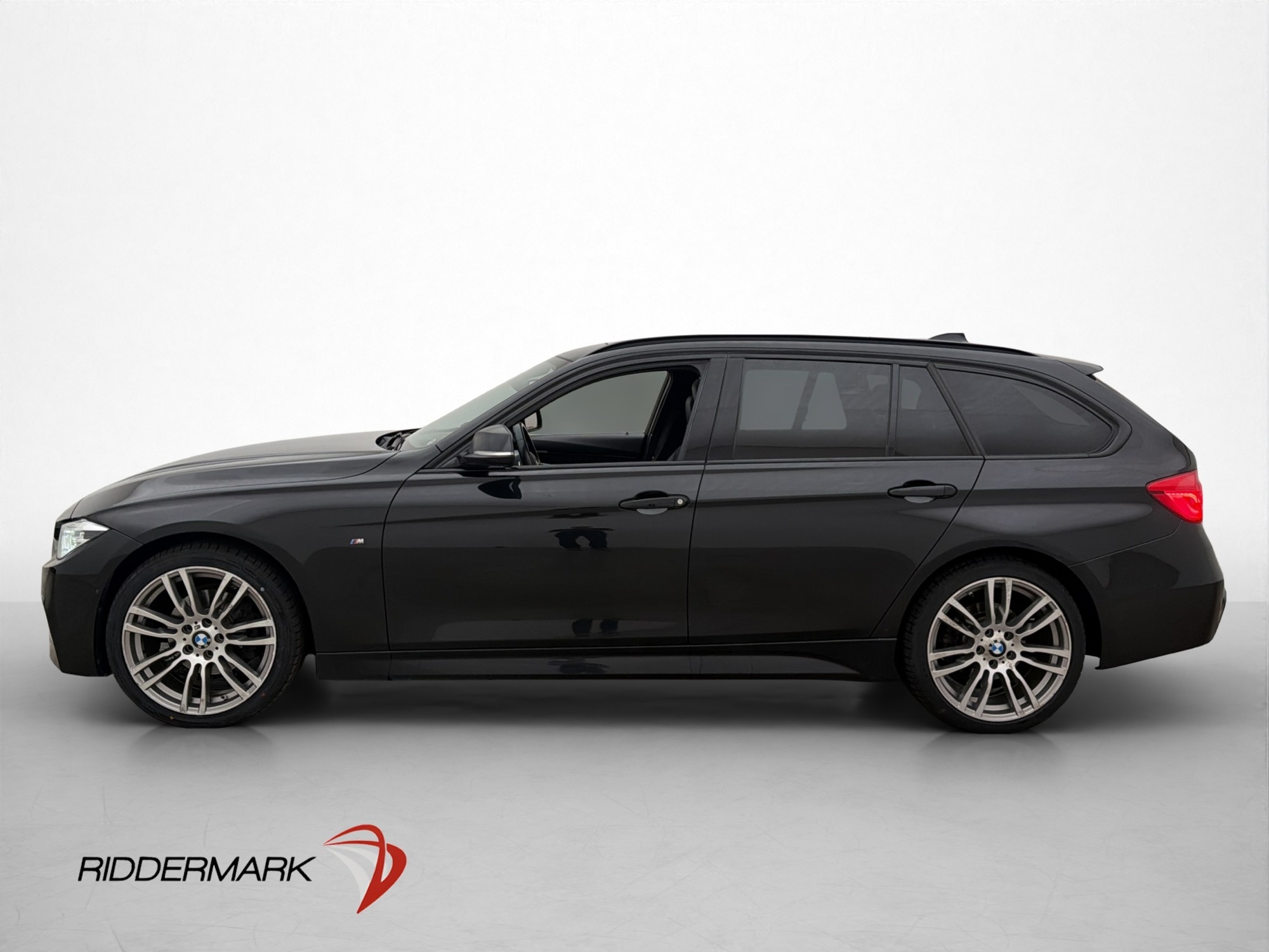 BMW 320 d xDrive Innovation Pano H/K 2018, bild 4/69