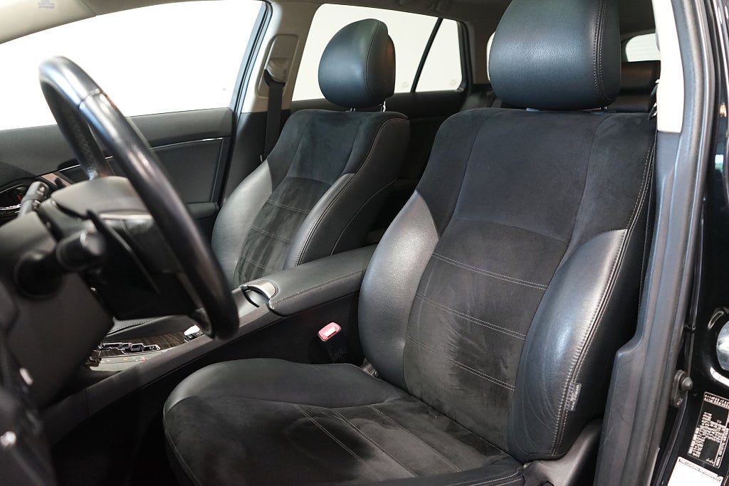 Toyota Avensis 2.2 Executive Automat Dragkrok B-Kamera Panorama 150hk