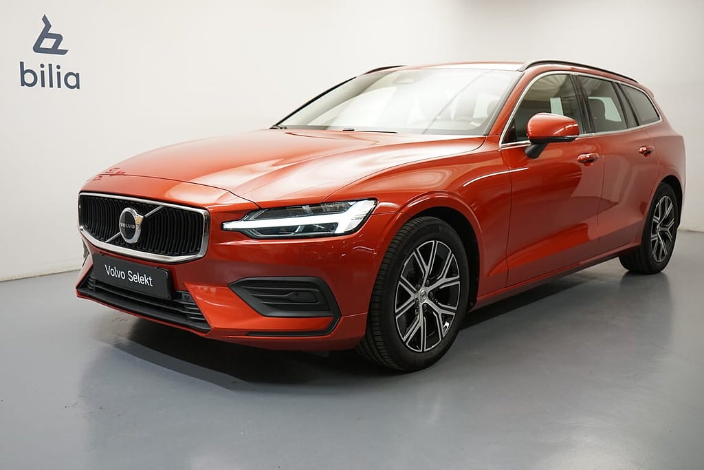 Volvo V60 B4 Bensin Core, Navigation, Baklucka elmanövrerad