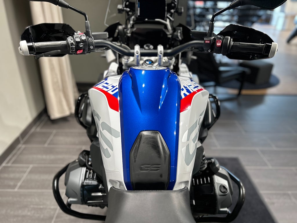 BMW R1250GS / 3,45% ränta! / HP / 3st väskor