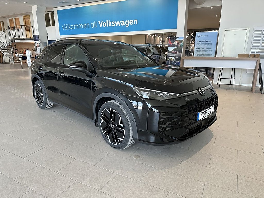 Volkswagen T-Roc R-LINE 1.5 ETSI 150 HK DSG7