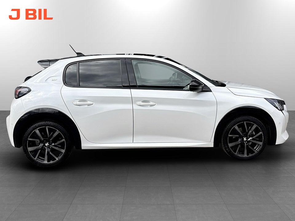 Bild på Peugeot 208 GT Pack 1.2 PT 131hk Aut CARPLAY FARTHÅLLARE