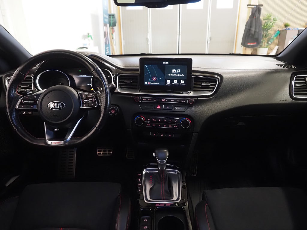 Kia ProCee'd GT 1.6 T-GDI DCT 204hk B-Kam GPS Drag JBL MVärm 2019