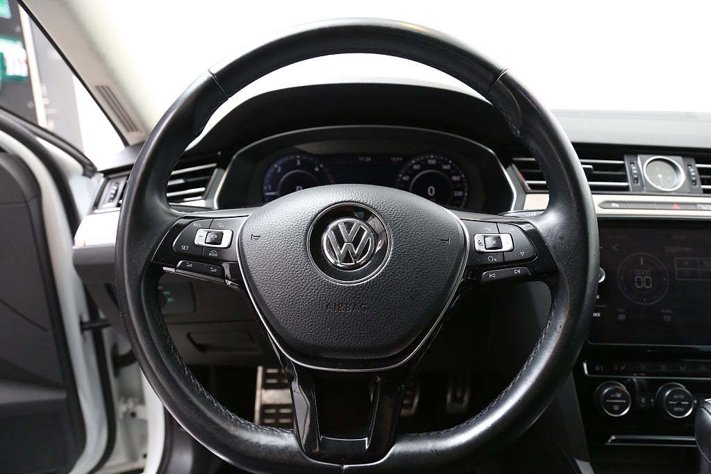 Volkswagen Passat Alltrack 2,0 TDI 190hk SCR 4Motion GT DSG Värmare Drag 2018