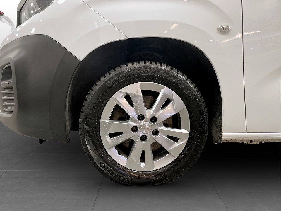 Bild på Peugeot Partner PRO+ 1.5 BHDi 100hk L1 DRAG VÄRMARE B-KAMERA