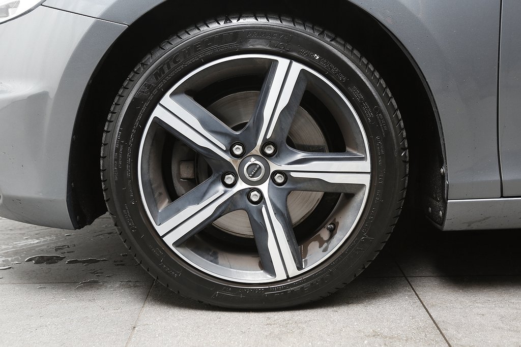 Volvo V40 T3 152hk R-Design Aut VOC 2019
