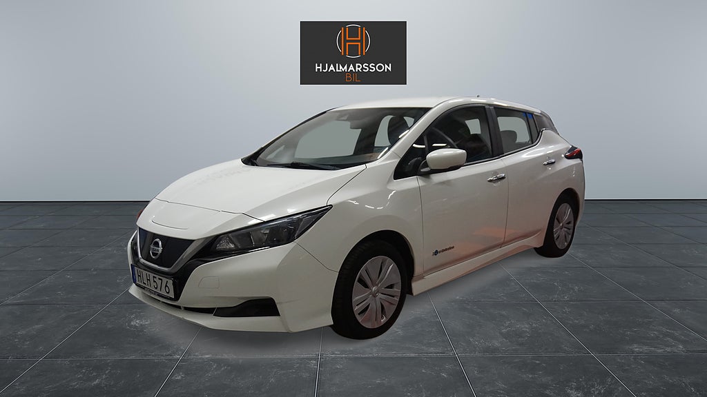 Nissan Leaf 40 kWh / Keyless / Navi / Nybesiktigad